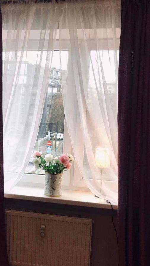 Cozy Central Apartment Tallin Exterior foto